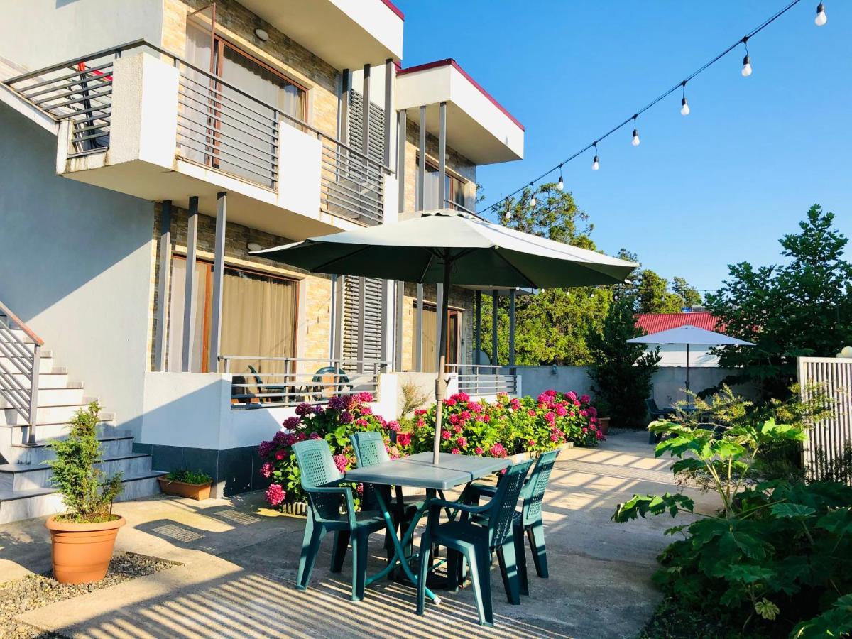 Apollo Plus Cottages Ureki Exterior photo